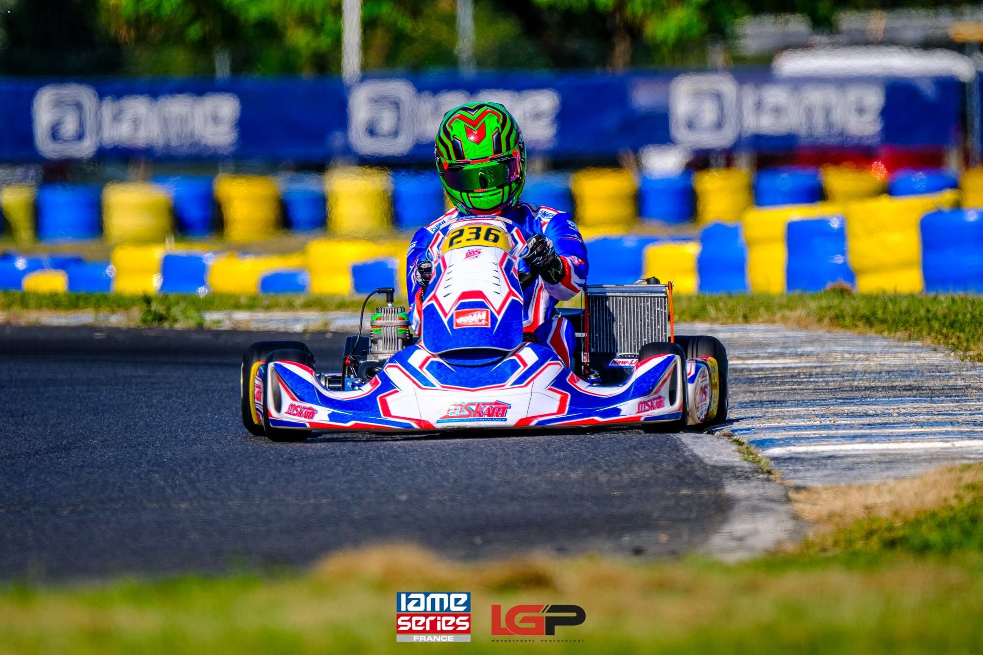 D RACING
